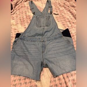 Old navy maternity overalls